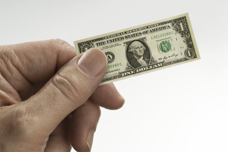 The Daily HODL: $100,000,000,000 in Deposits Exit US Banking System in Three Weeks As Fed Survey Says Banks Face Financial Stability Risks