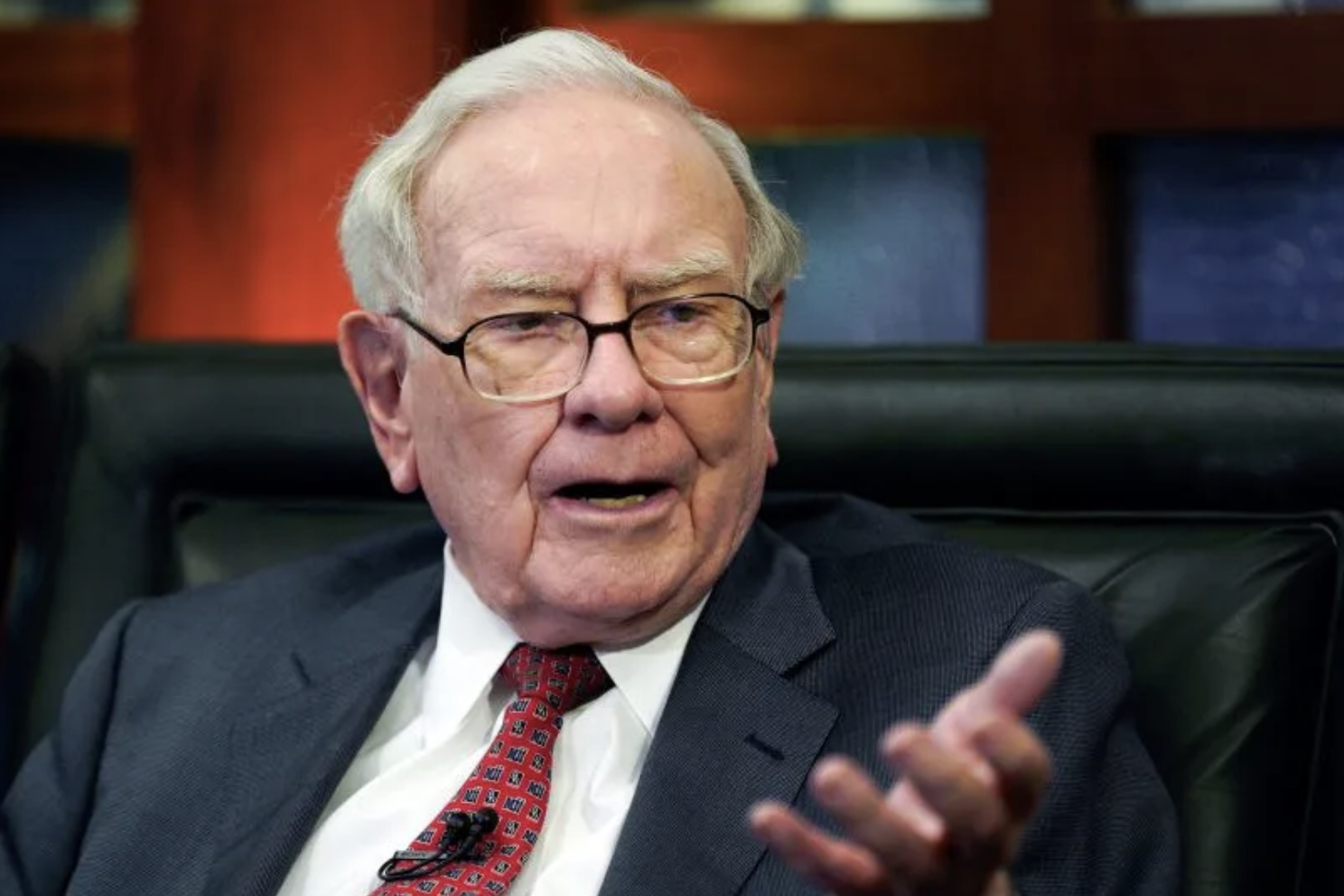 YAHOO: Warren Buffett’s favorite market indicator is flashing red