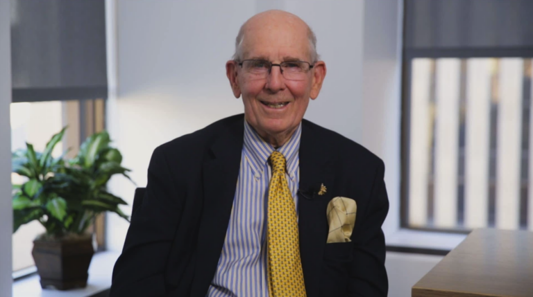 Business Insider:Prepare for stocks to plummet 30% and a recession to strike any day now, legendary market prophet says